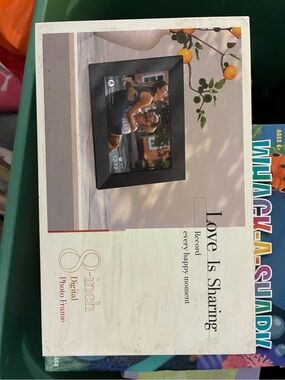 8-Inch Digital Photo Frame in Black